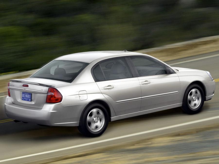 Chevrolet Malibu 2004 года  (фото 2 из 72)
